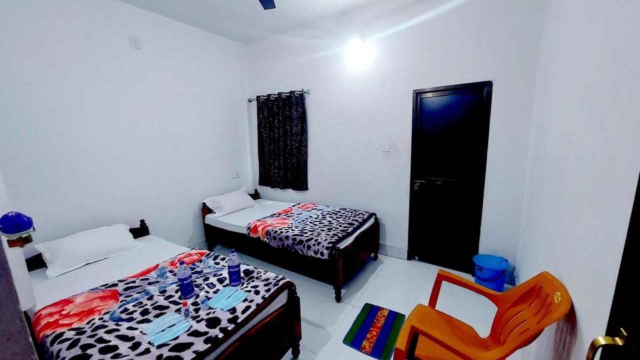 Nilam Guest House Bodh Gaya Exterior photo